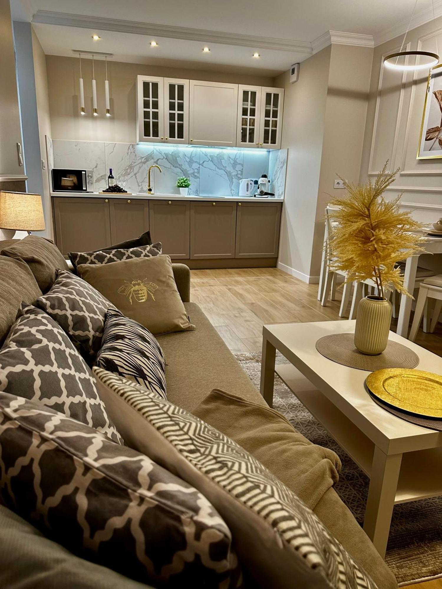 Apartamenty Kielce- Klonowa Nad Zalewem, 1-14 Osob, Faktura, Parking, Centrum Eksteriør billede